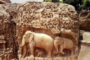 Thousands of 7th and 8th centuries rock sculptures dedicated to the God Shiva