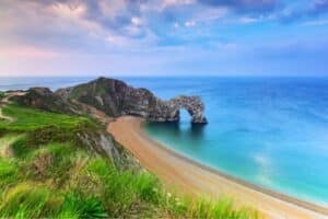 England tour: visit Durdle Door at the beach on the Jurassic Coast