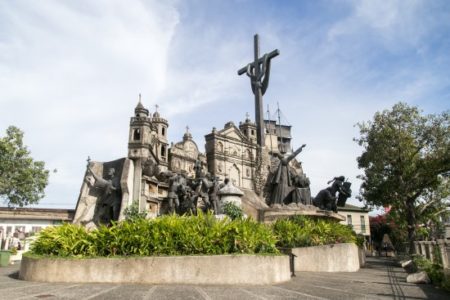 THE HERITAGE OF CEBU MONUMENT
The pieces in this tableau represent important events in the history of Cebu.