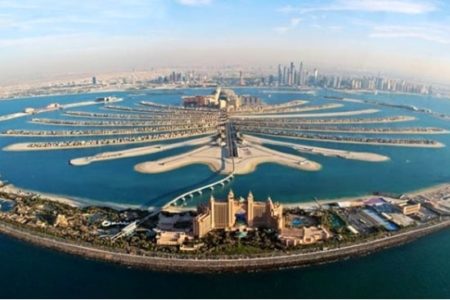 Palm Islands, Dubai PALM ISLAND
Holds the record for the world's largest man-made islands.