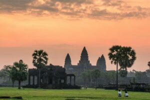 Cambodia tour: Sunrise at Ankor Wat