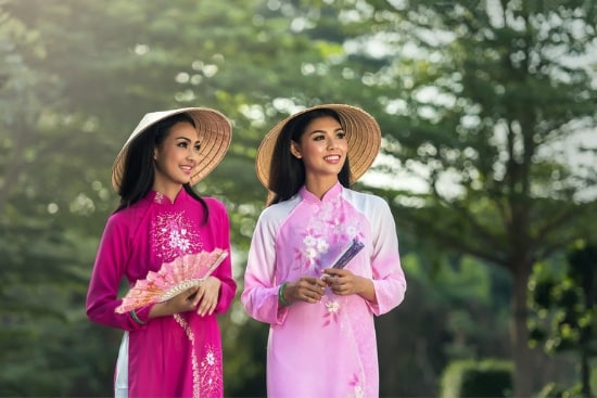 Tradition Vietnamese Outfit, Vietnam | TripCompanion Tours